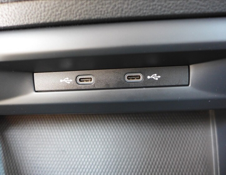 Volkswagen Golf 31