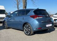Toyota Auris 13