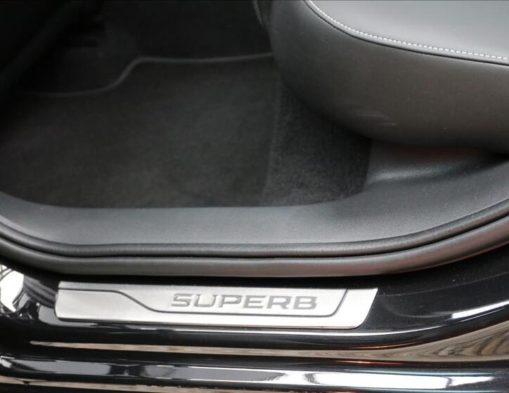 Škoda Superb 15