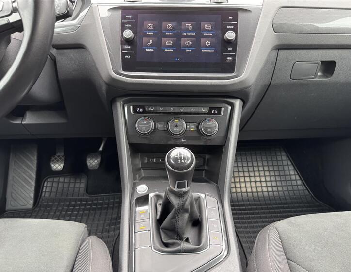 Volkswagen Tiguan 15