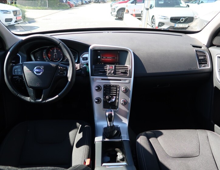 Volvo XC60 13