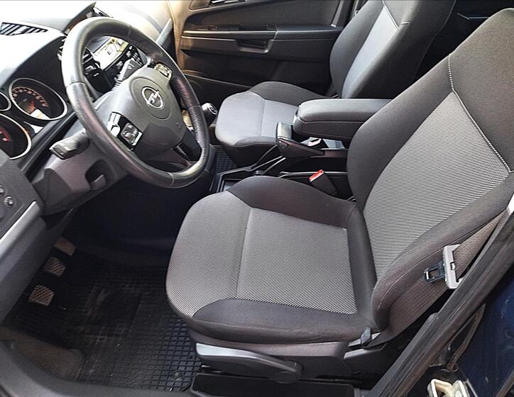 Opel Zafira 9