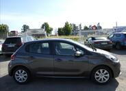 Peugeot 208 12