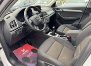 Audi Q3 10