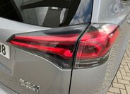 Toyota RAV4 11