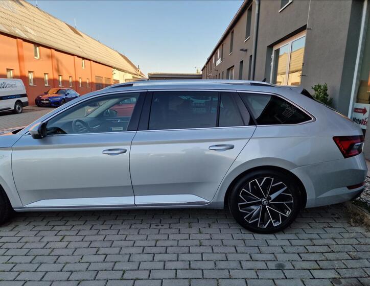 Škoda Superb 44