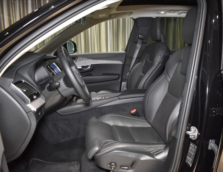 Volvo XC90 8