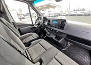 Mercedes-Benz Sprinter 8