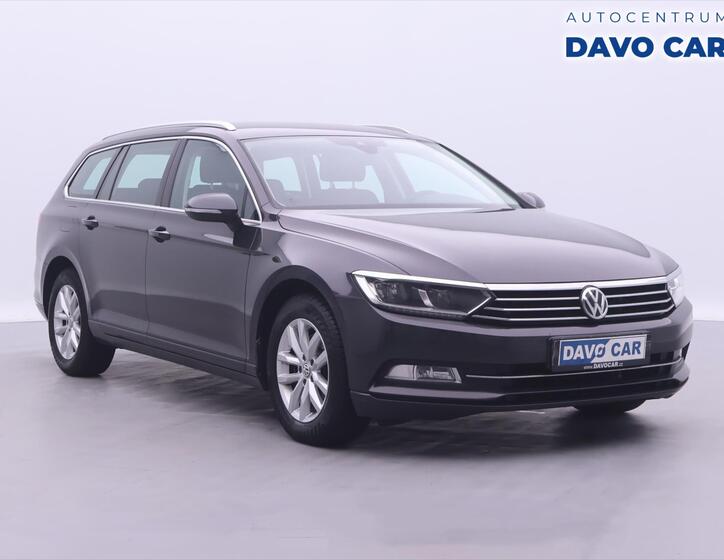 Volkswagen Passat 1