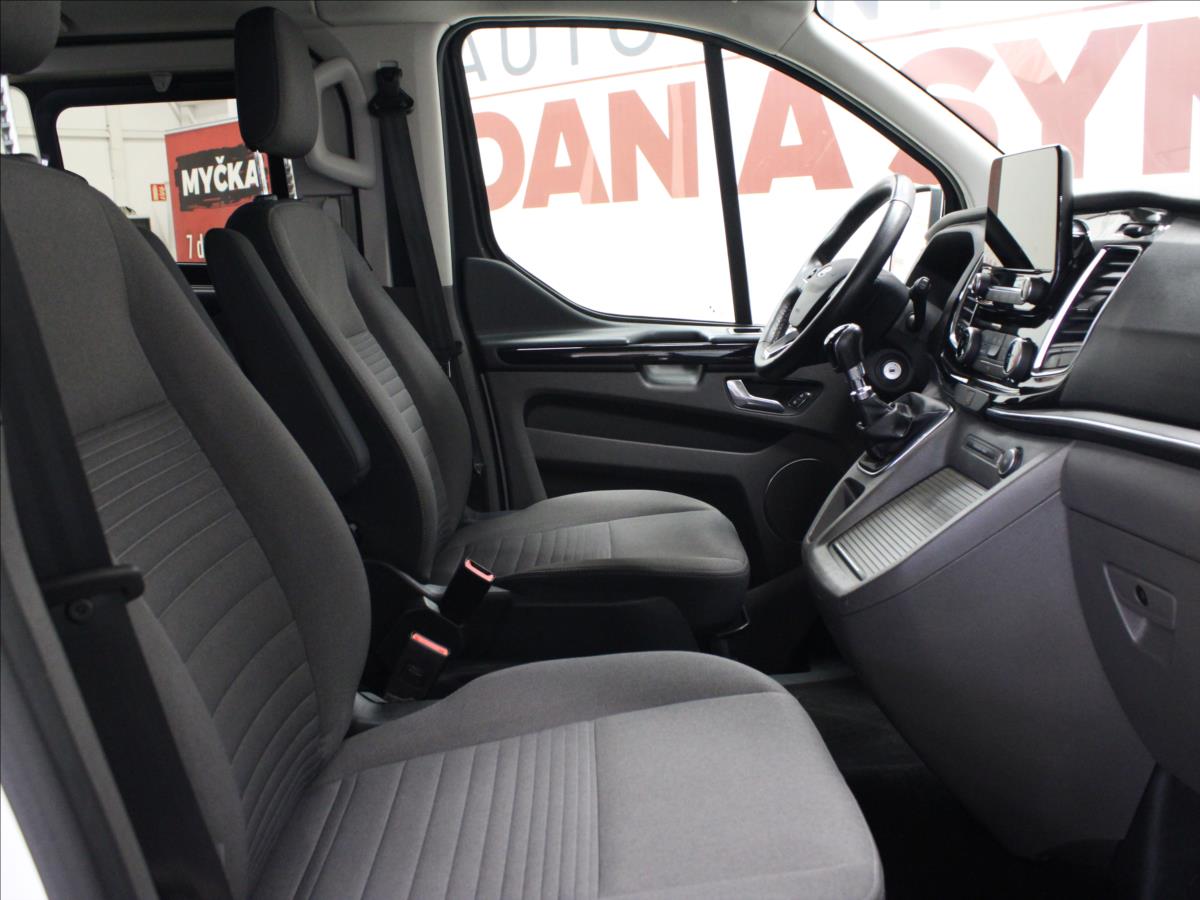 Ford Tourneo Custom