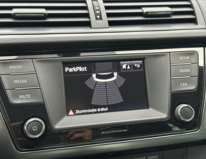 Škoda Fabia 33