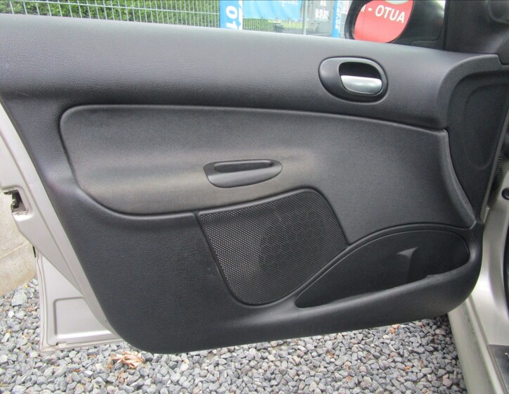 Peugeot 206 14