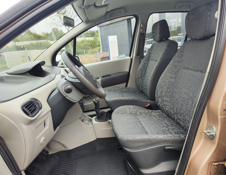 Renault Modus 12