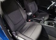 KIA Rio 13