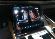 Cadillac Escalade 32