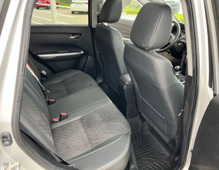 Suzuki Vitara 16