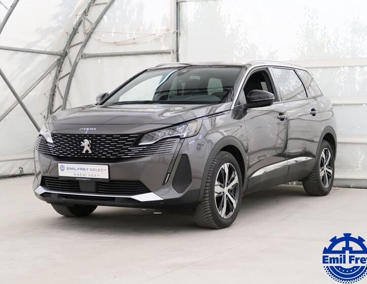 Peugeot 5008 1