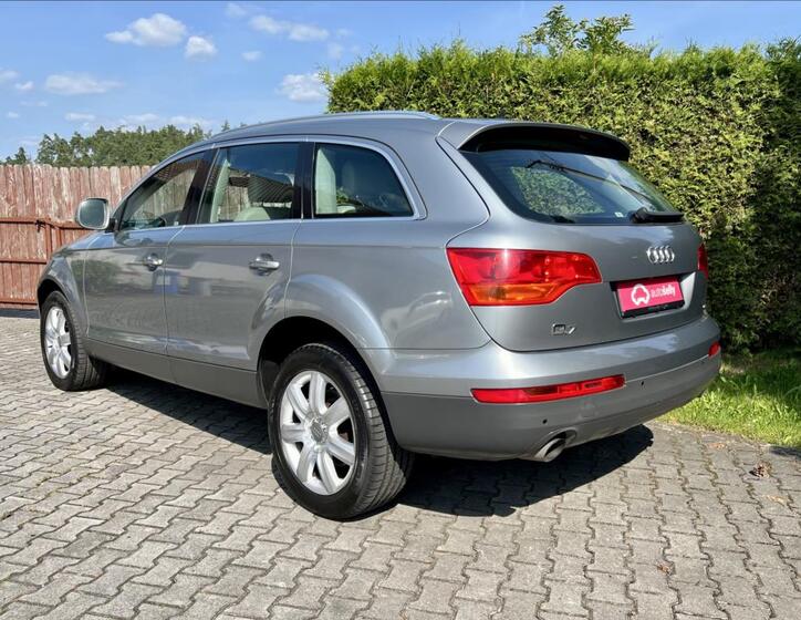 Audi Q7 3
