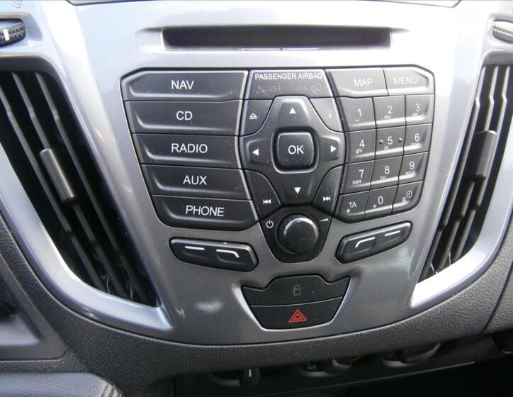 Ford Tourneo Custom 21