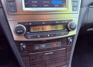 Toyota Avensis 18