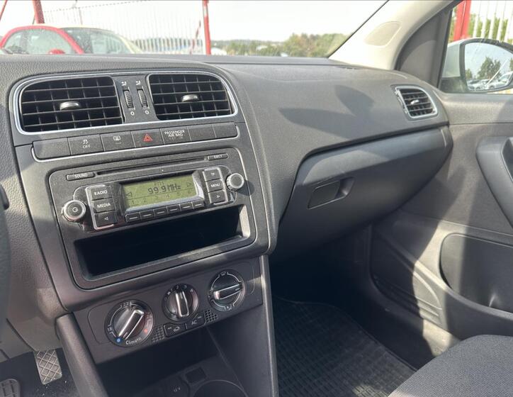 Volkswagen Polo 11