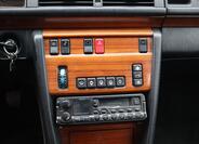 Mercedes-Benz 200 9