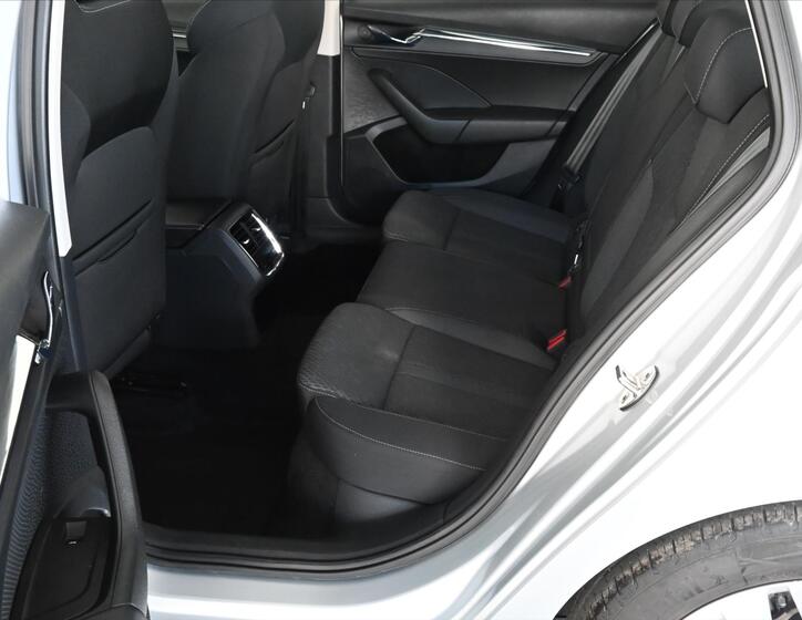 Škoda Octavia 10