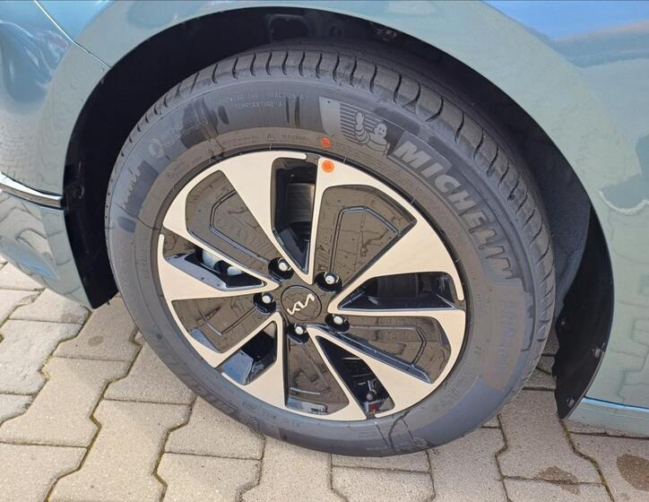 KIA Ceed 9