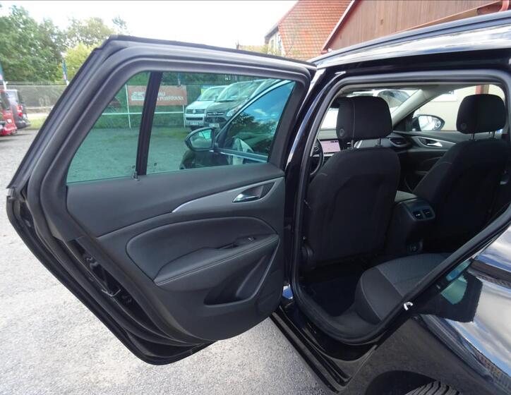 Opel Insignia 21