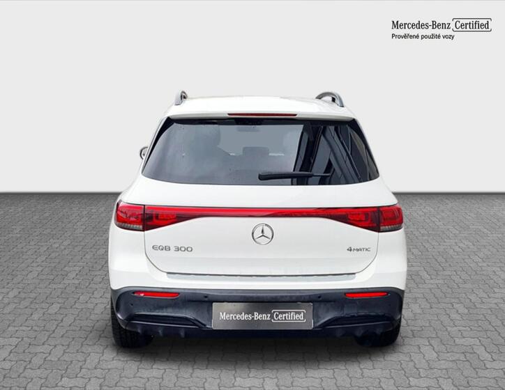 Mercedes-Benz EQB 4