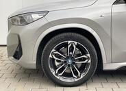 BMW iX1 4
