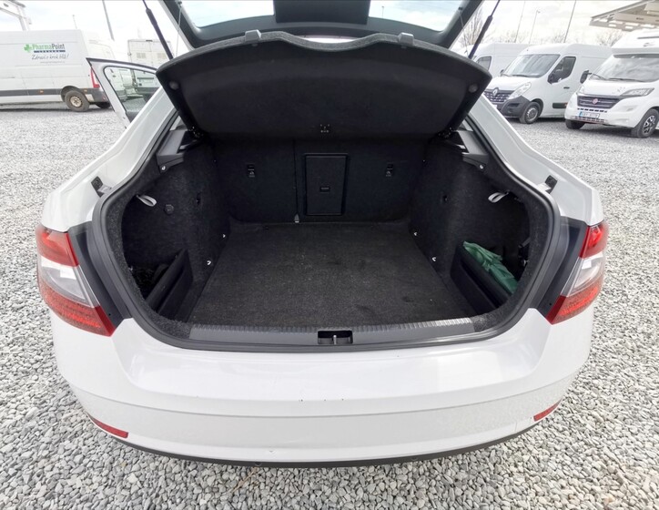 Škoda Octavia 23