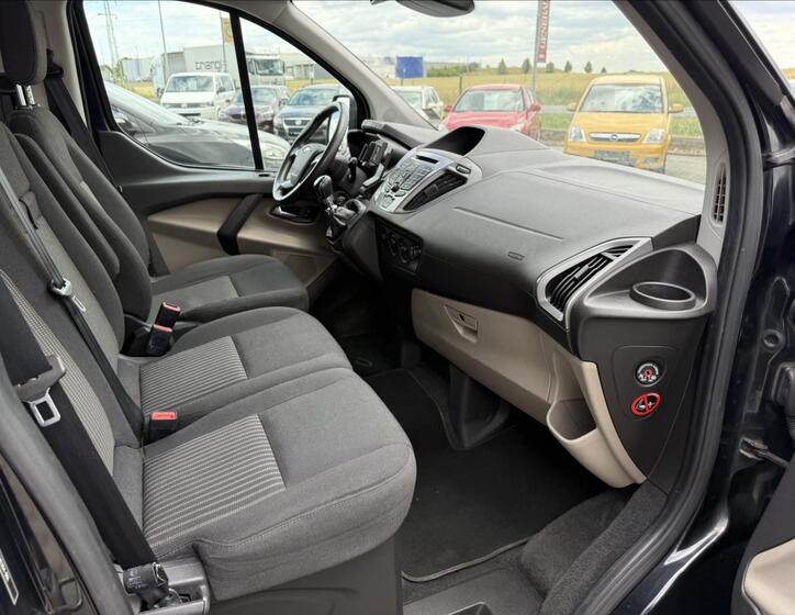 Ford Tourneo 17