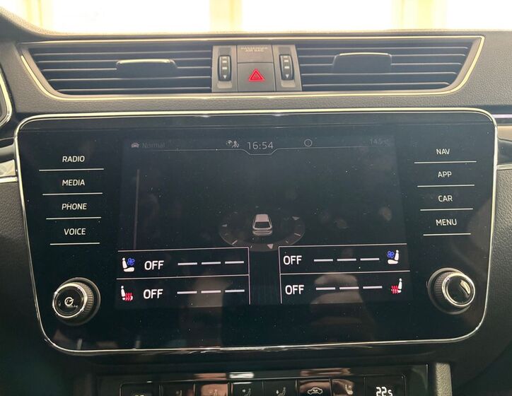 Škoda Superb 9
