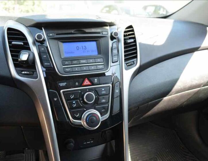 Hyundai i30 19
