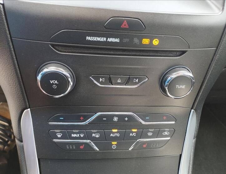 Ford S-MAX 12