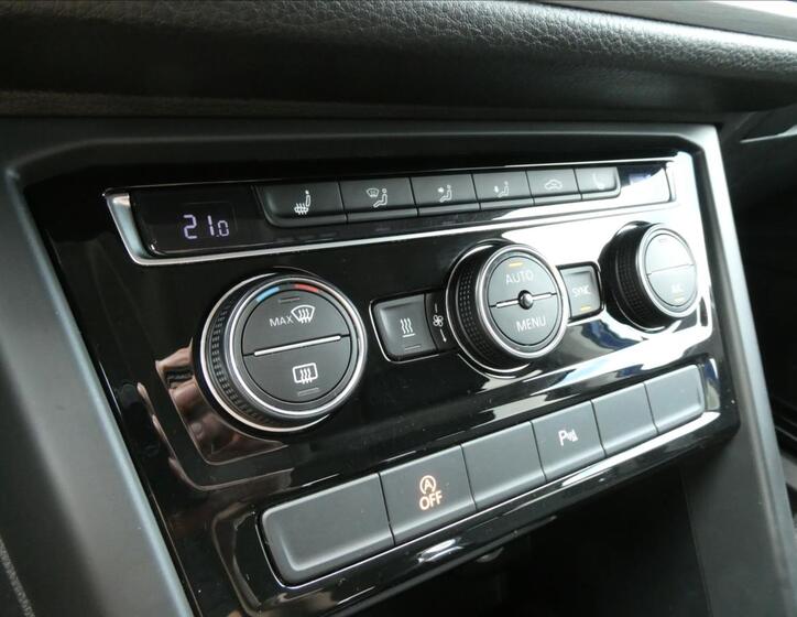 Volkswagen Touran 37
