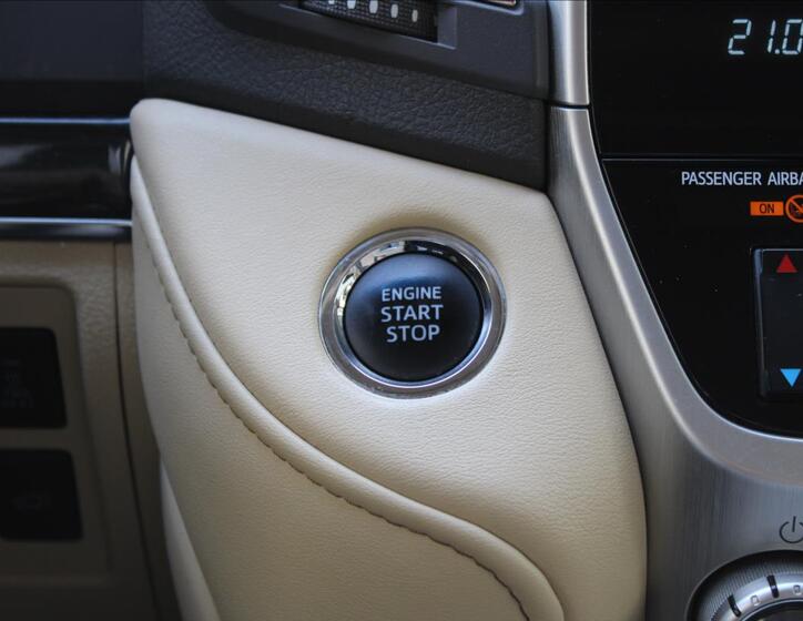 Toyota Land Cruiser 26