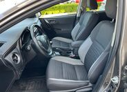 Toyota Auris 13