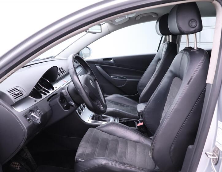 Volkswagen Passat 11