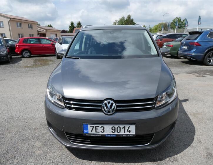 Volkswagen Touran 2