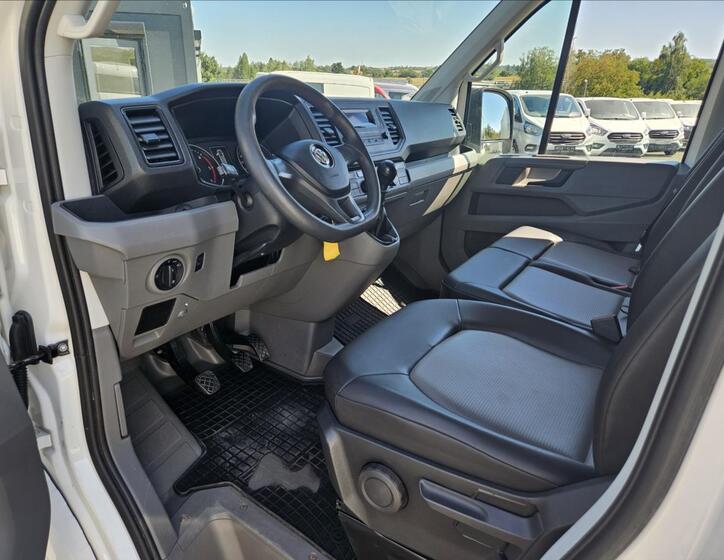 Volkswagen Crafter 9