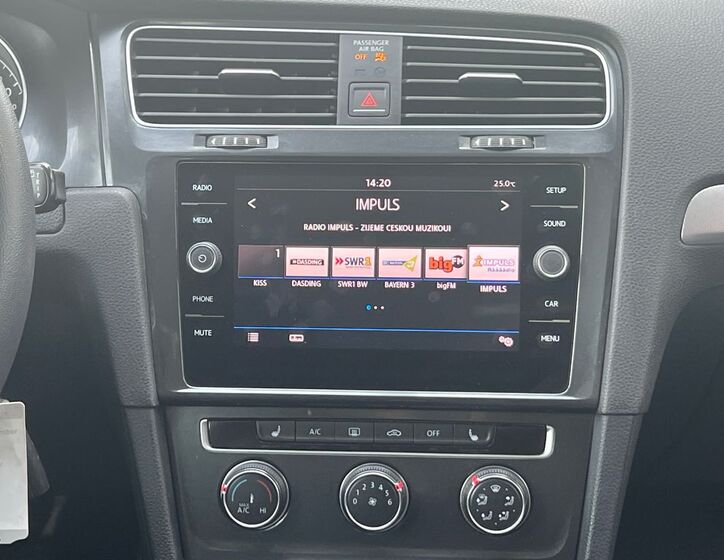Volkswagen Golf 13