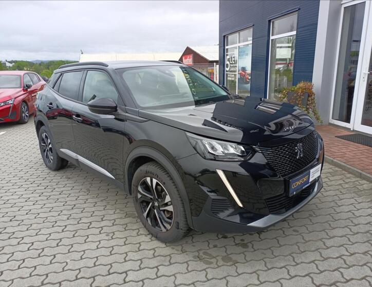 Peugeot 2008 8
