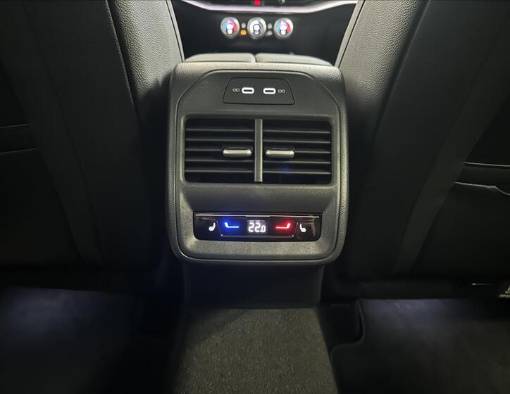 Škoda Superb 33
