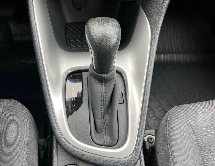 Toyota Yaris 25