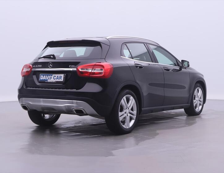 Mercedes-Benz GLA 7