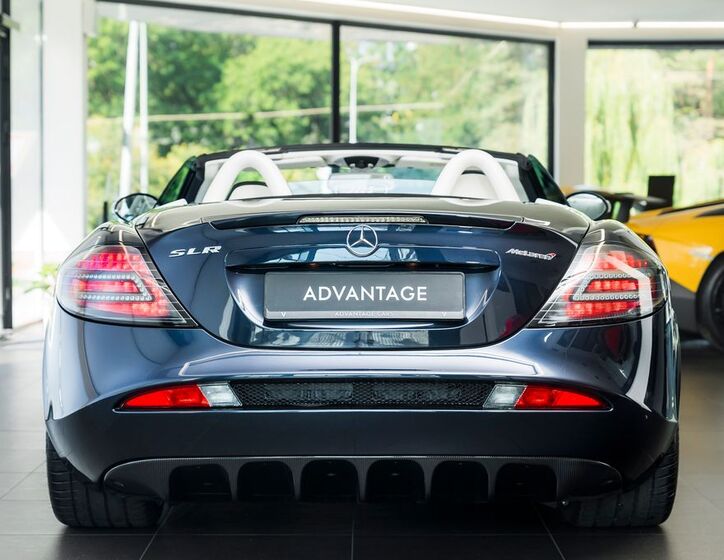 Mercedes-Benz SLR 4