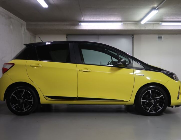Toyota Yaris 4
