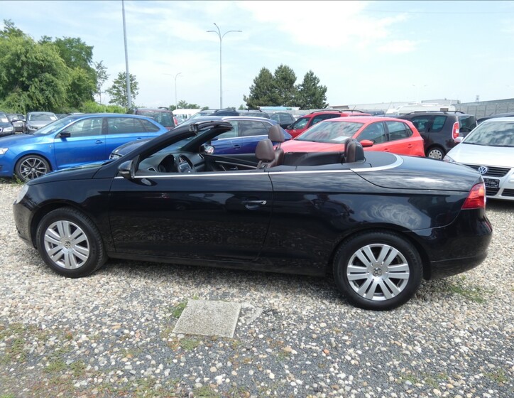 Volkswagen EOS 8
